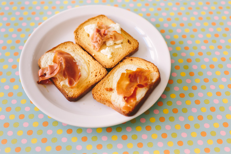 Garlic My Soul | Prosciutto Crostini