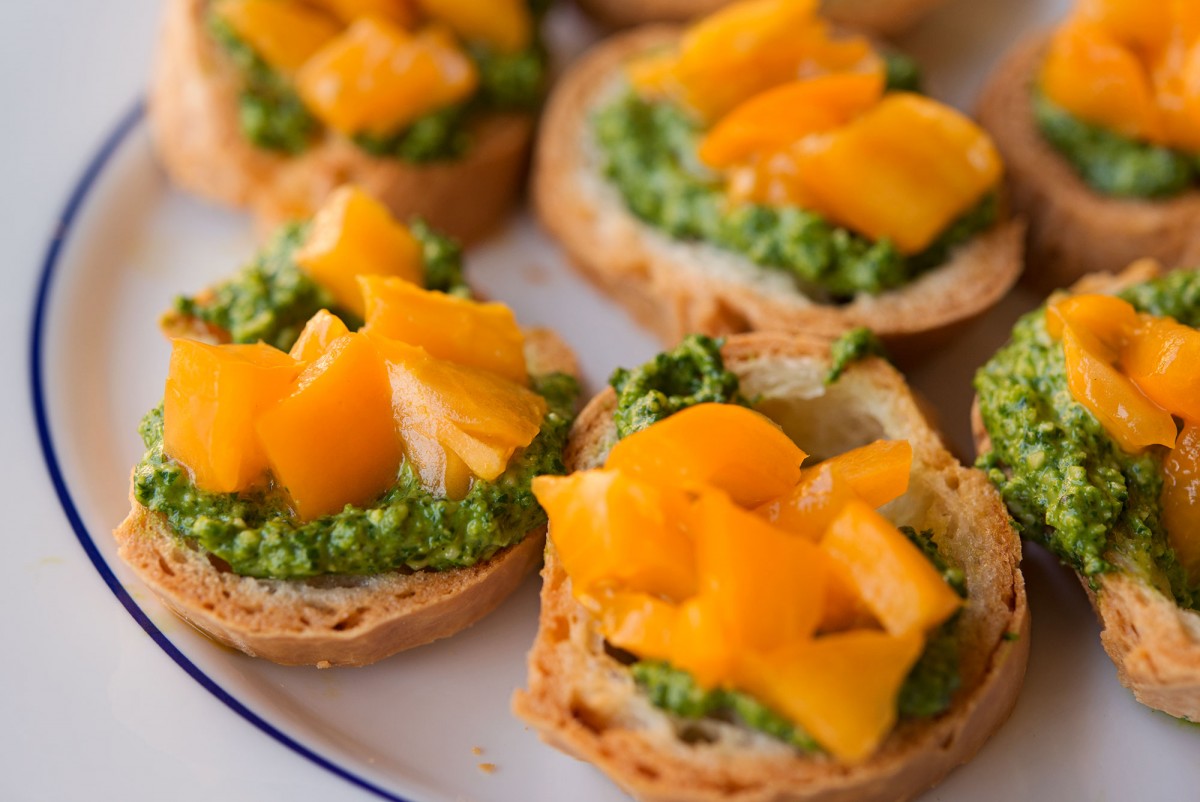 Arugula Pesto Bruschetta | Garlic, My Soul