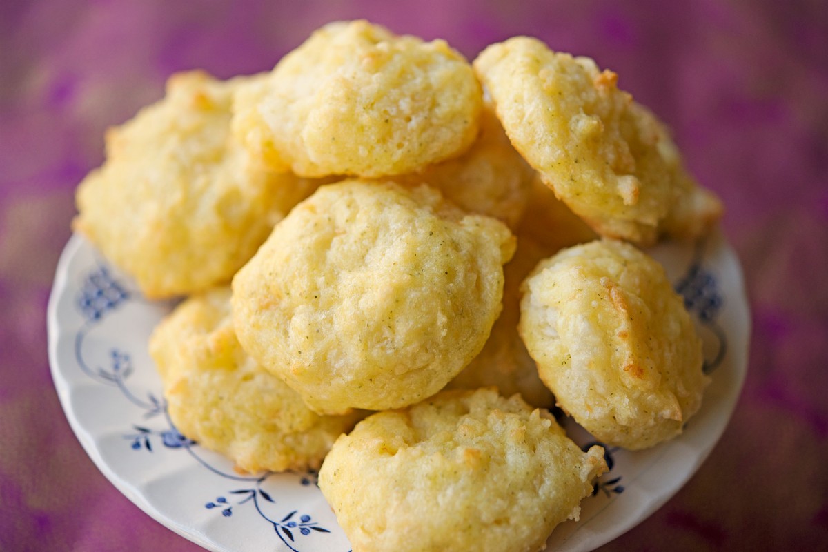 Gluten Free Cheddar Bay Biscuits | Garlic, My Soul