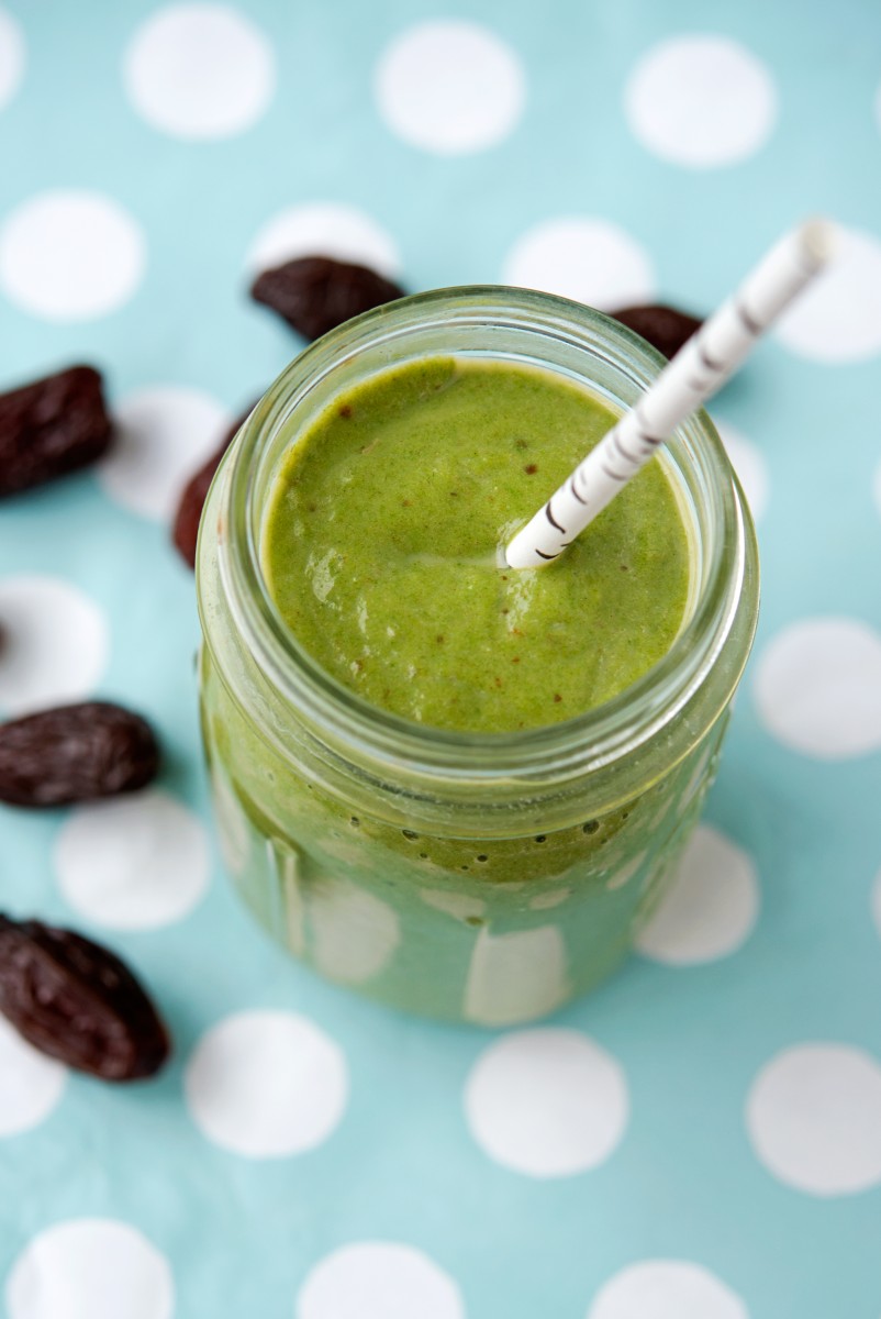 Avocado Date Smoothie | Garlic, My Soul