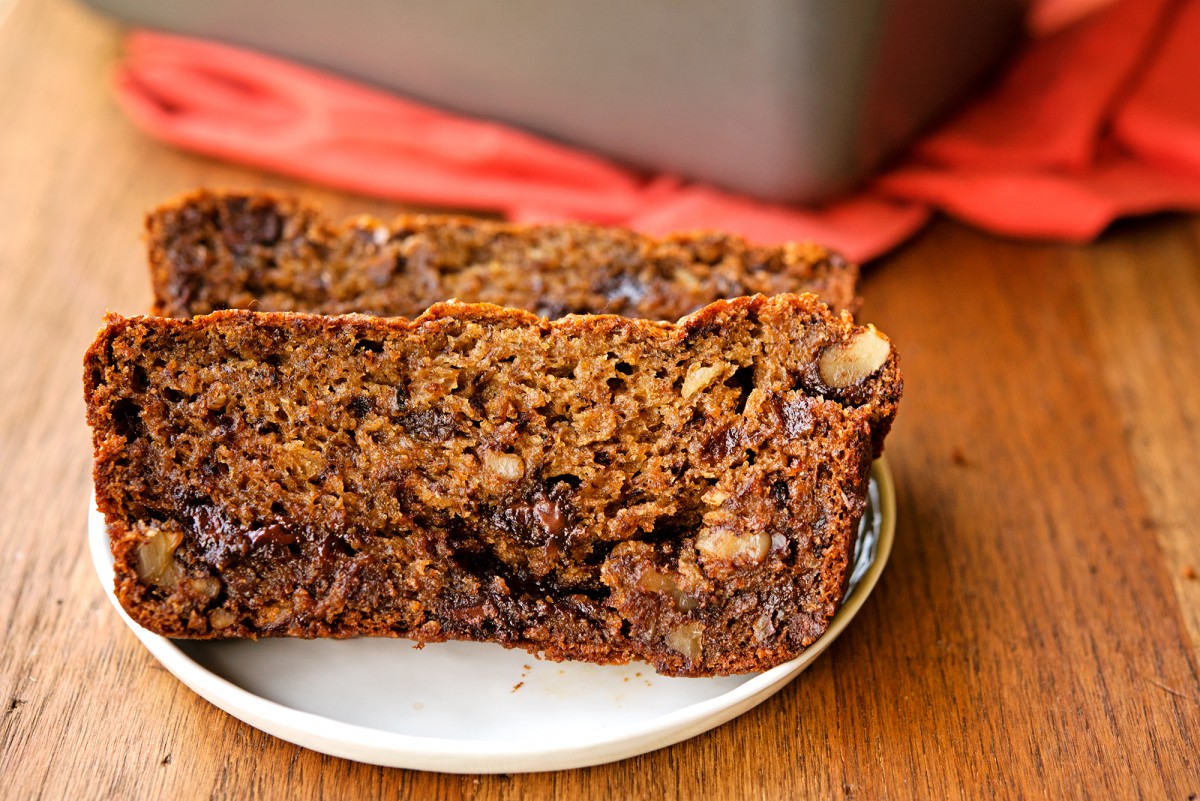 Chocolate Walnut Banana Bread | Garlic, My Soul