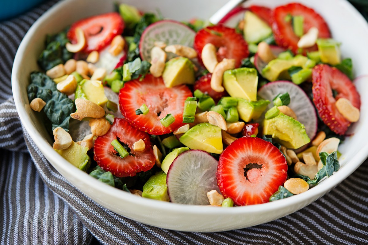 Avocado Strawberry Salad | Garlic, My Soul